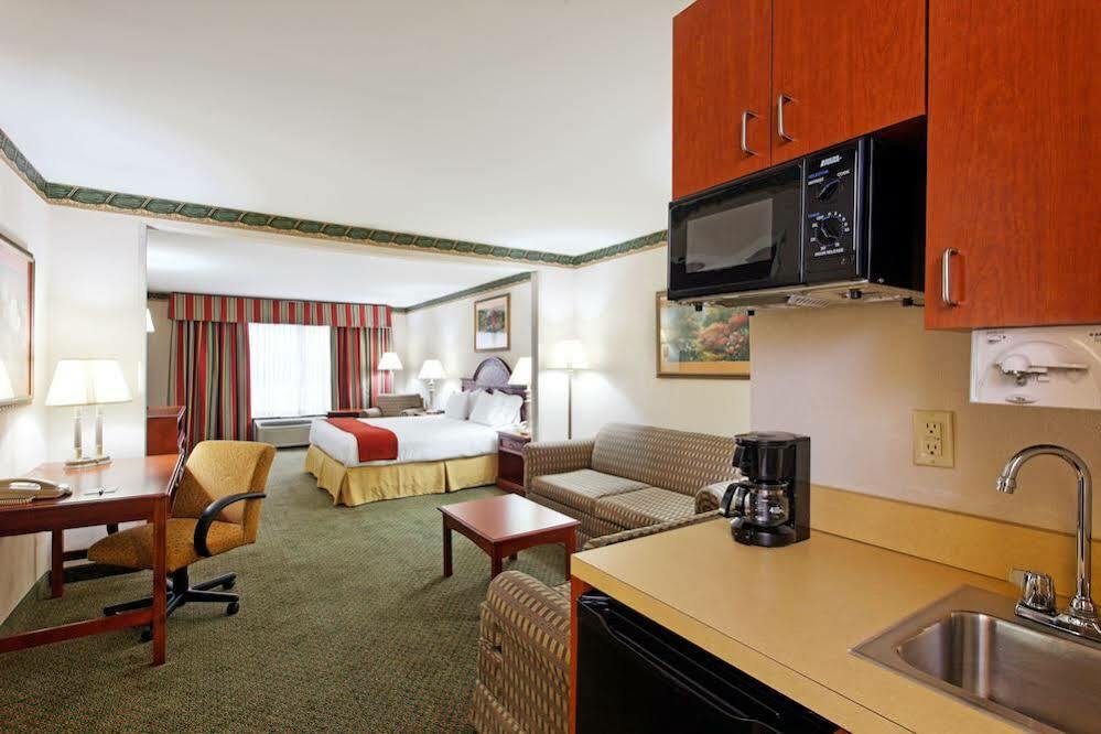 Holiday Inn Express & Suites Tupelo By Ihg Cameră foto